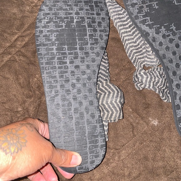 size 11 Sanuk - Picture 5 of 5